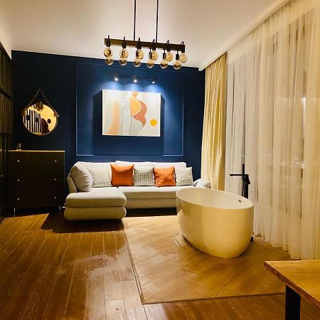 Luxury Apartment In Old Tbilisi With Terrace المظهر الخارجي الصورة