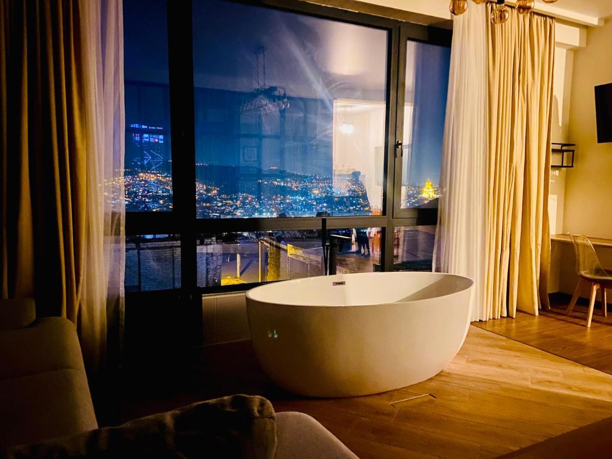 Luxury Apartment In Old Tbilisi With Terrace المظهر الخارجي الصورة