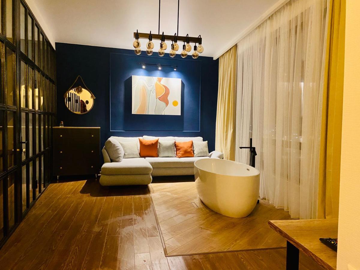 Luxury Apartment In Old Tbilisi With Terrace المظهر الخارجي الصورة