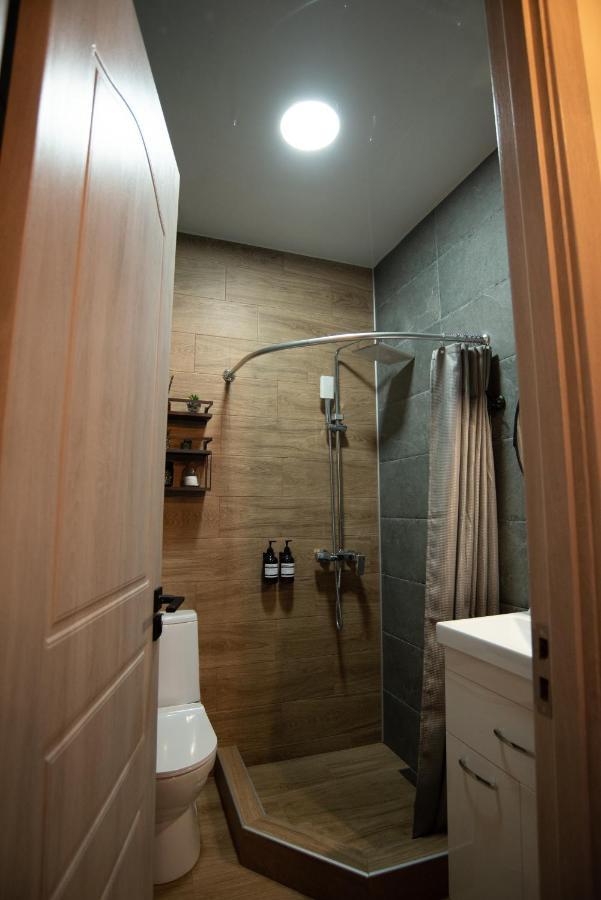 Luxury Apartment In Old Tbilisi With Terrace المظهر الخارجي الصورة